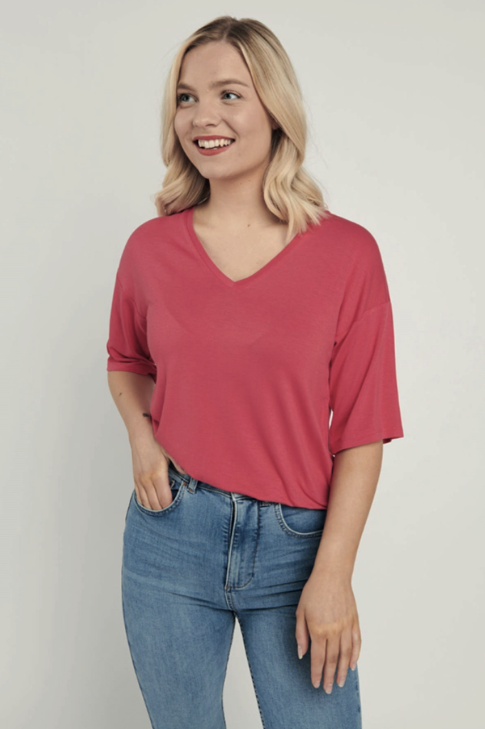 me&i V-neck t-shirt red- 221608 / V24