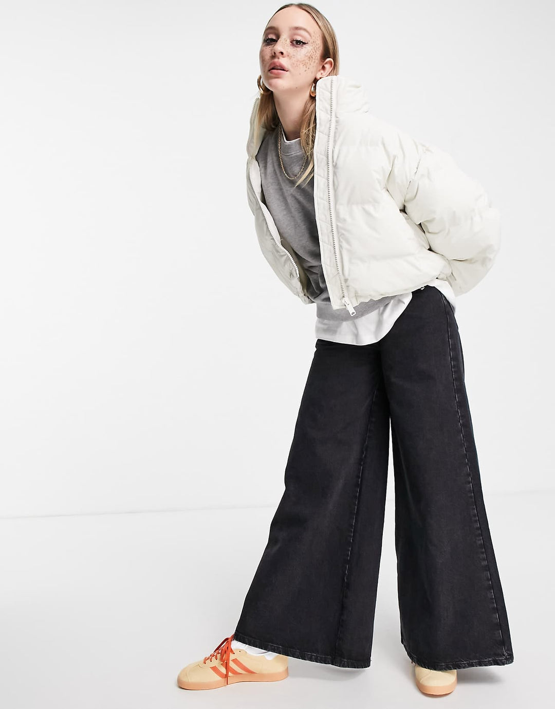 weekday-promis-polyester-short-padded-jacket-in-cream