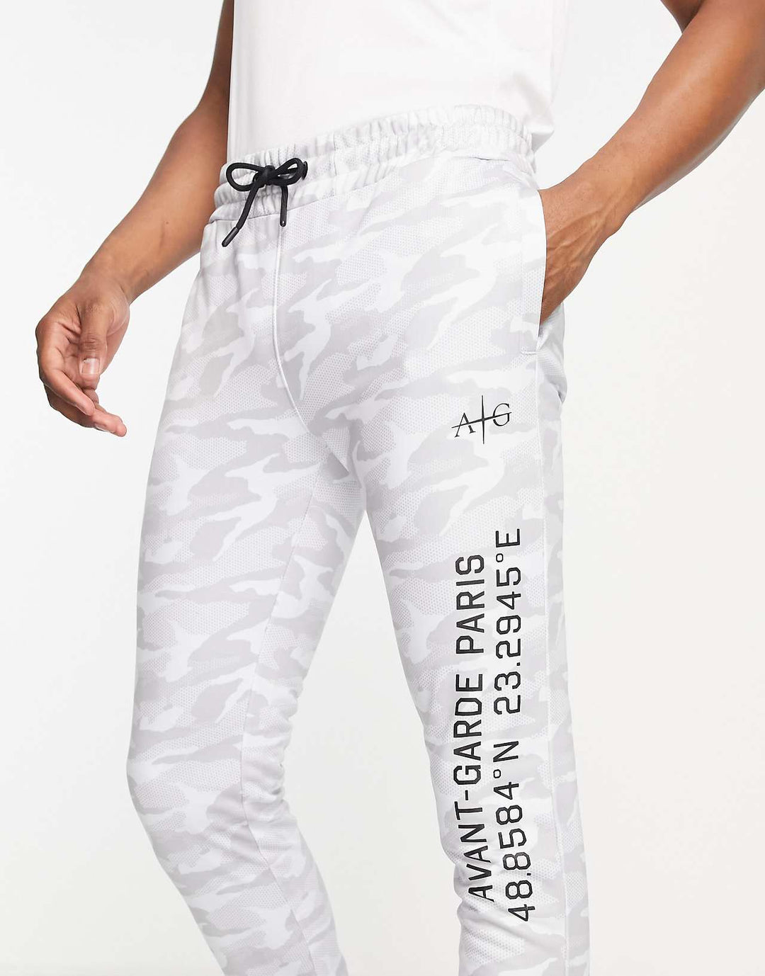 avant-garde grid joggers in light grey camo
