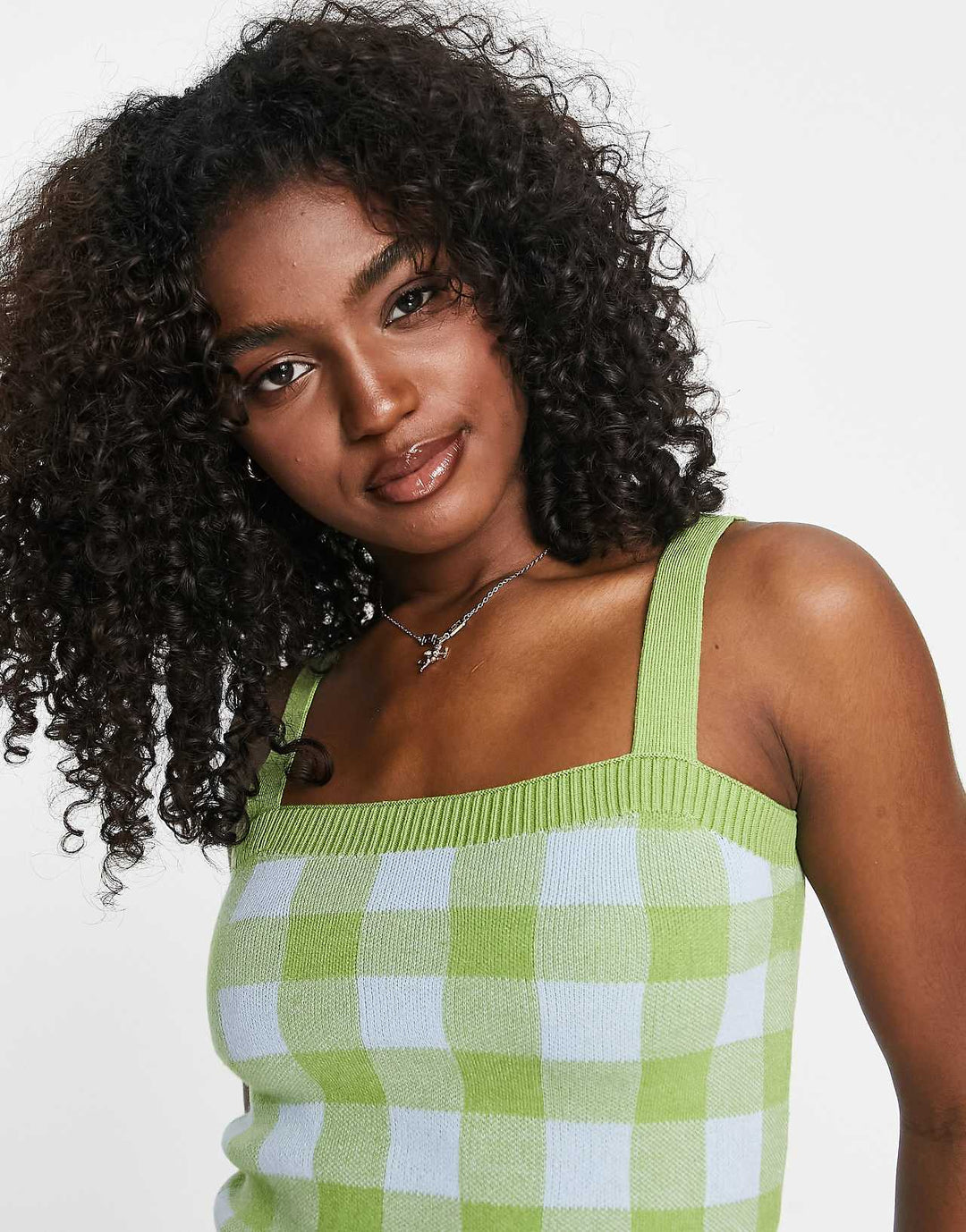 urban revivo checked knitted vest in blue