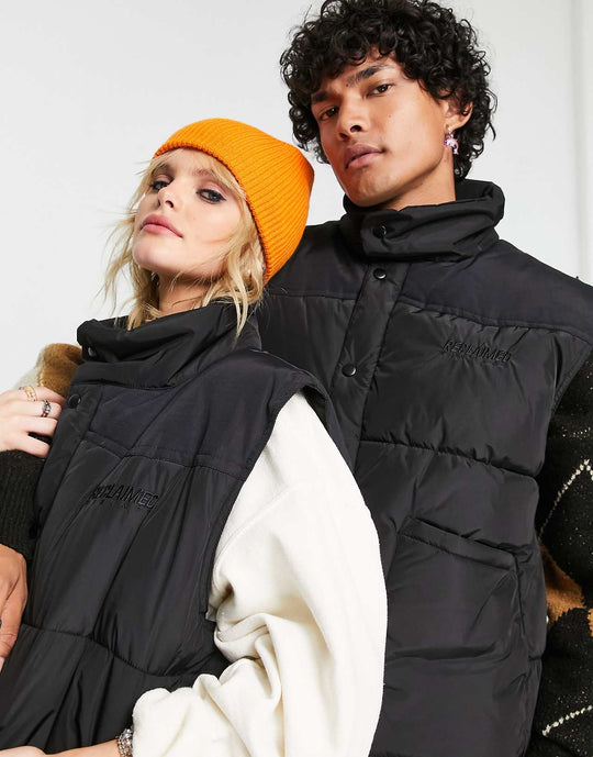 Reclaimed Vintage Inspired Unisex Yoke Detail Puffer Gilet in Black