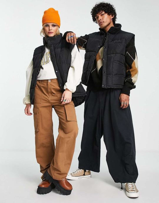 Reclaimed Vintage Inspired Unisex Yoke Detail Puffer Gilet in Black