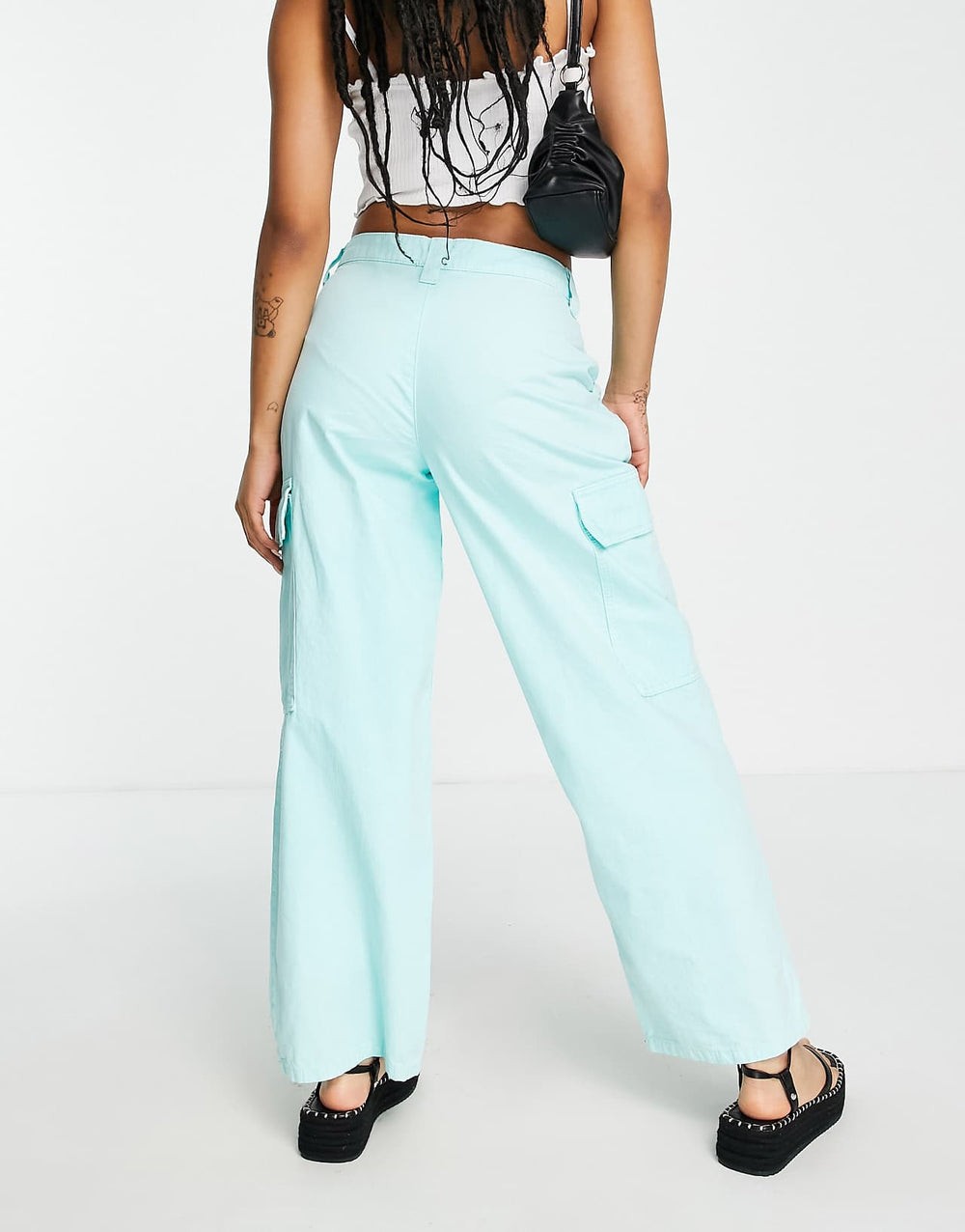 asos-design-petite-blekbla-cargobyxor-i-oversize