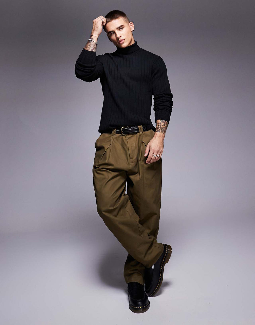 aSOS DESIGN Essential - lihaksikkaasti istuva neulottu ribattu pooloneule, musta