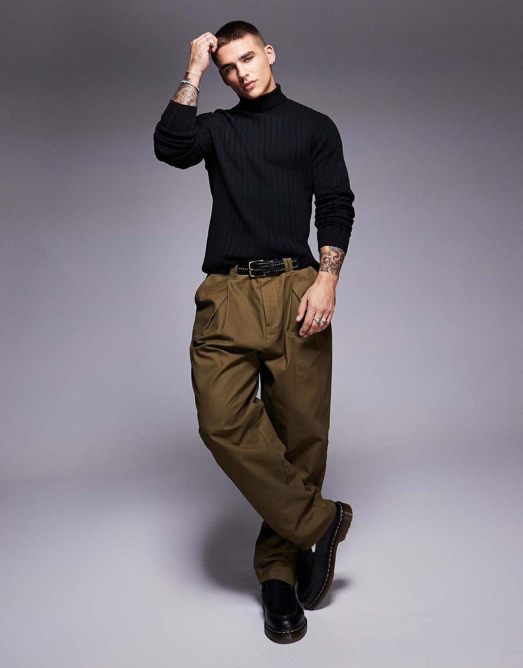 aSOS DESIGN Essential - lihaksikkaasti istuva neulottu ribattu pooloneule, musta