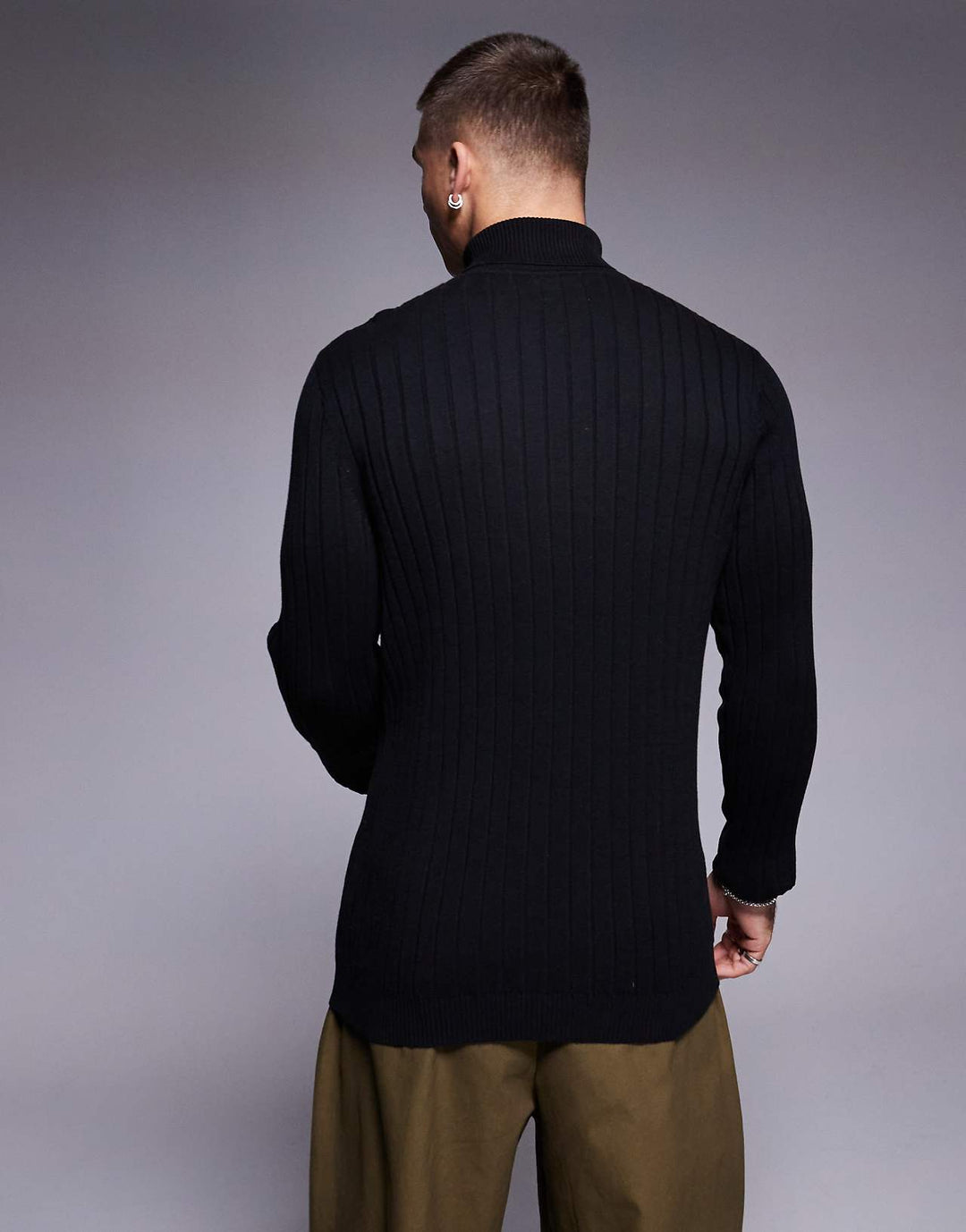 aSOS DESIGN Essential - lihaksikkaasti istuva neulottu ribattu pooloneule, musta