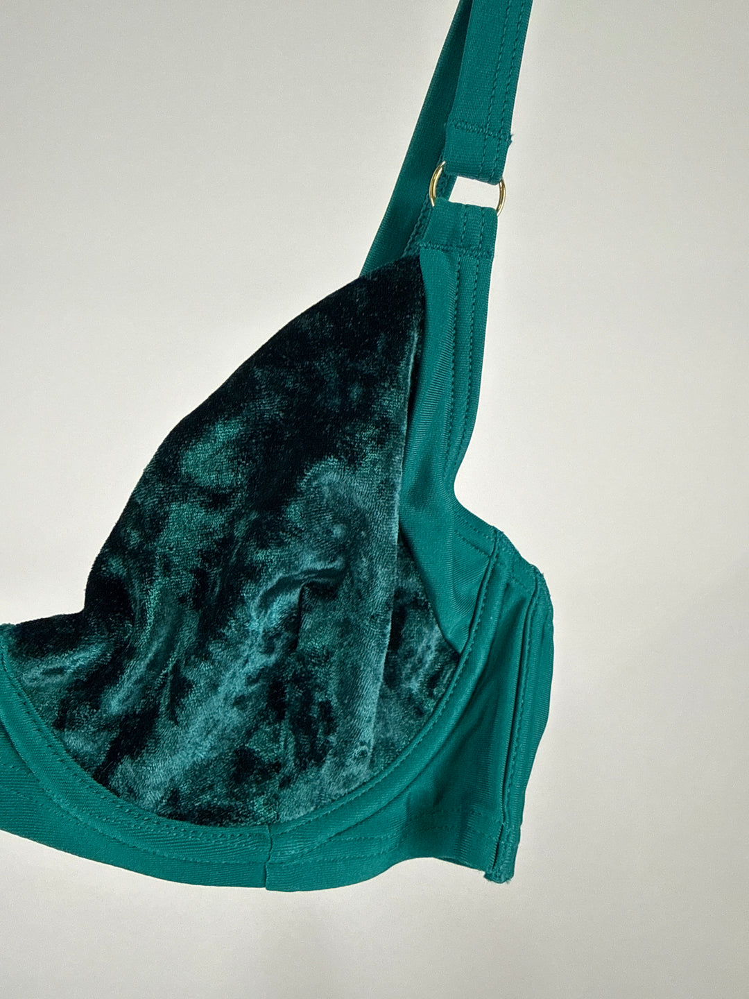 Wolf & Whistle Fuller Bust Exclusive velvet monowire in green