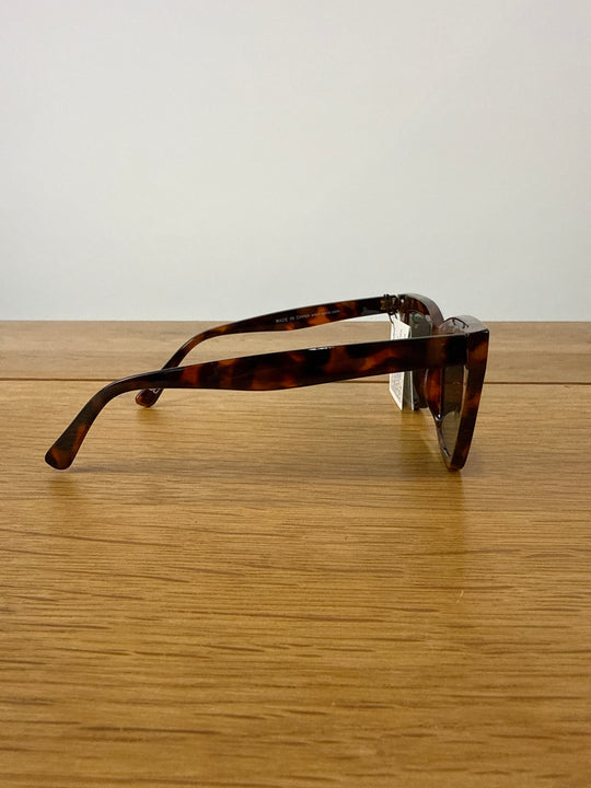 ASOS DESIGN recycled angular frame cat eye in brown
