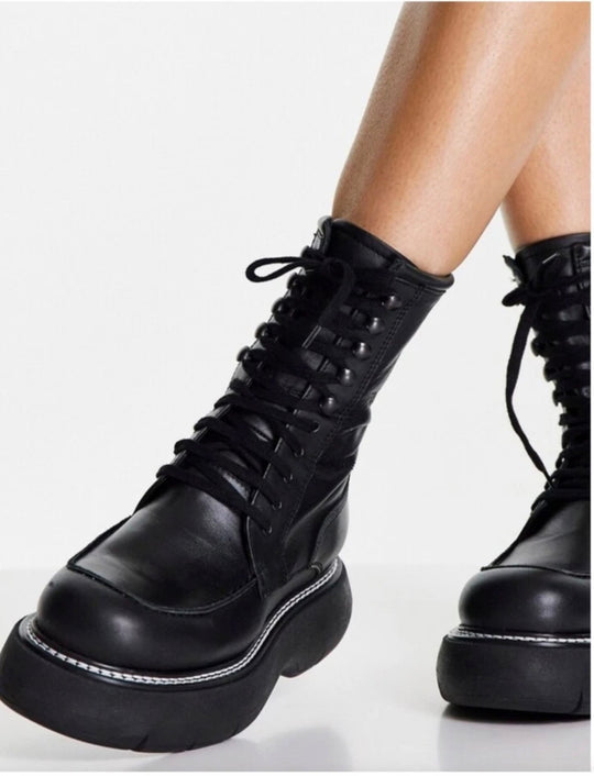 Topshop Apis läderkängor med tjock sula och snörning