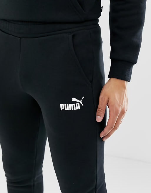 Puma Essentials smal logotyp slim joggers i svart