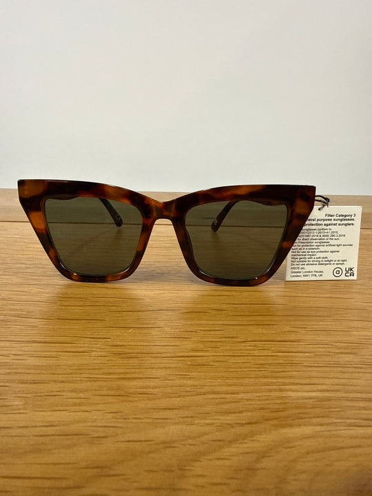 ASOS DESIGN recycled angular frame cat eye in brown