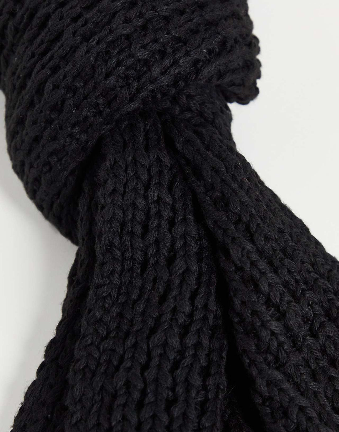 ASOS Design Knitted Scarf in Black