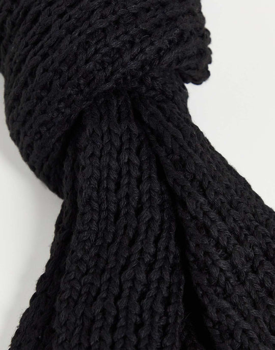 ASOS Design Knitted Scarf in Black