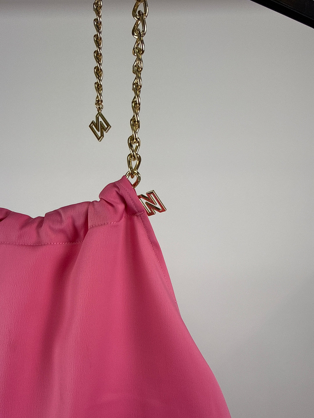 Nikkie Halter Top with Chain in Summer Pink