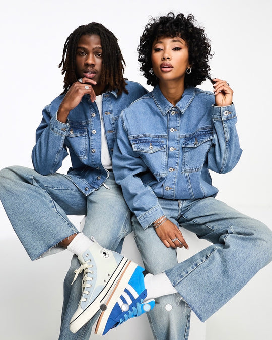 COLLUSION Unisexin oversize-farkkutakki, sininen