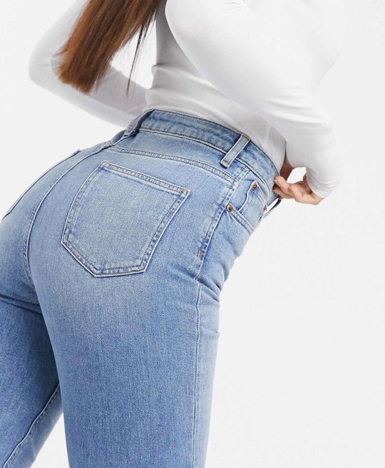ASOS DESIGN Tall hourglass
"farleigh' slim mom jeans in stonewash