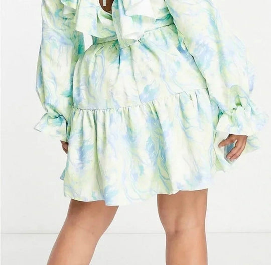 ASOS LUXE MARMORI V-PÄÄNTIE VYÖLLINEN TWILL-SMOKKIMEKKO