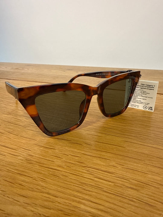 ASOS DESIGN recycled angular frame cat eye in brown