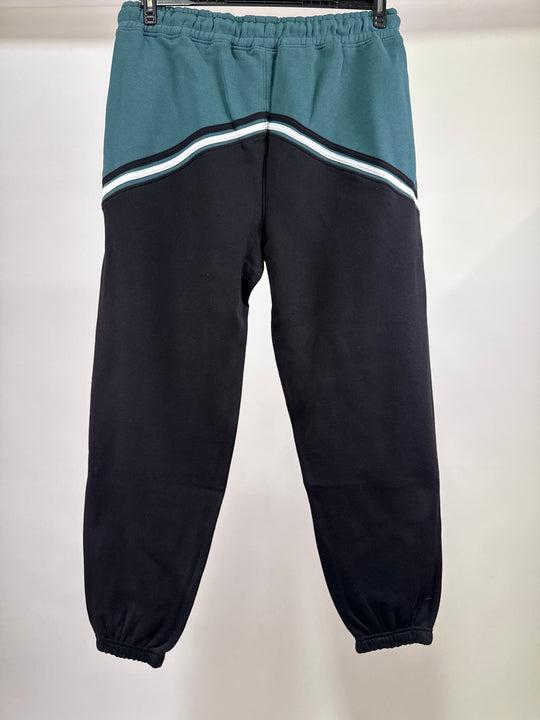 Playboy x Mennace badge panel regular jogger in green