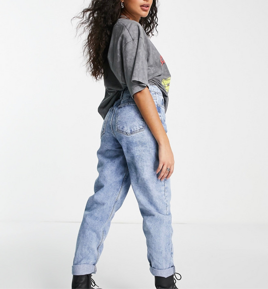 ASOS DESIGN Petite high rise original mom jeans in lightwash