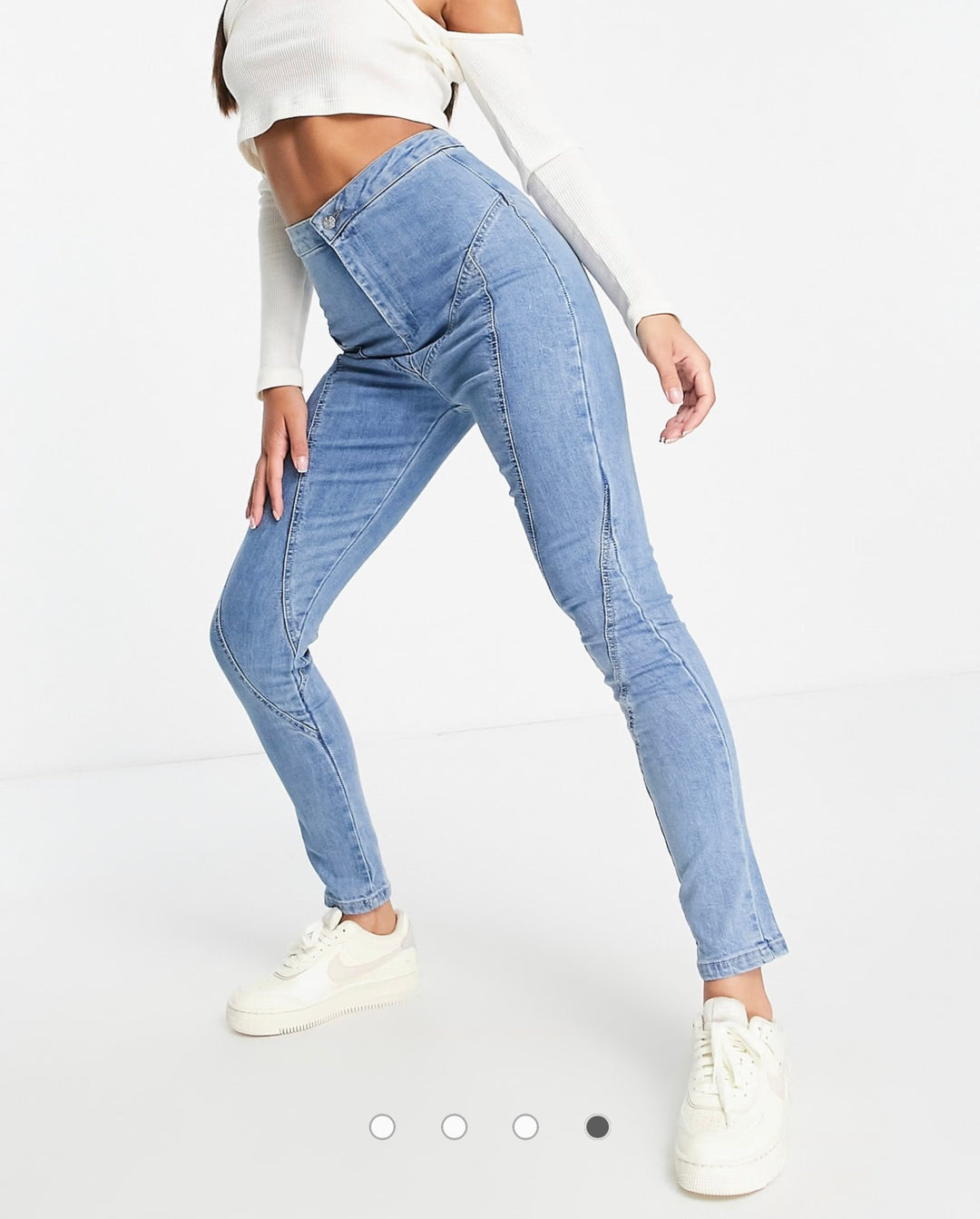Rebellious Fashion Stretch Jeans with Contour Seam in Mid Blue