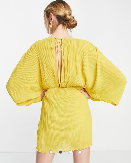 ASOS DESIGN plisserad miniklänning med batwing-ärm i senapsgult