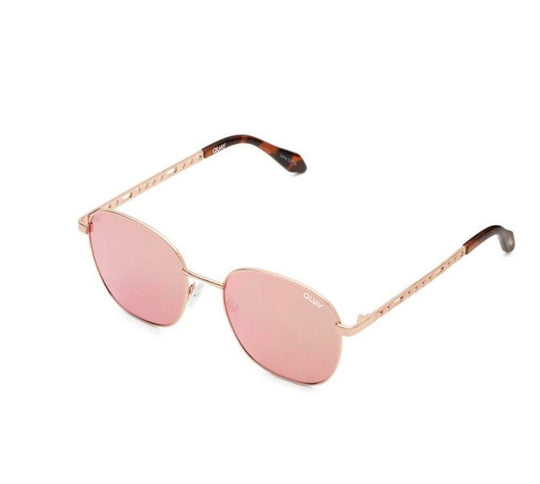 Quay Jezabell Links round sunglasses in Pink