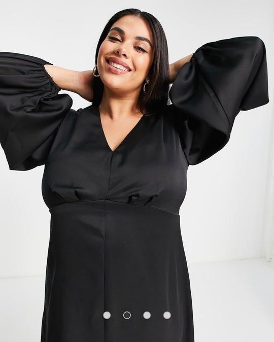 Closet London Plus empire waist volume sleeve midi dress in black