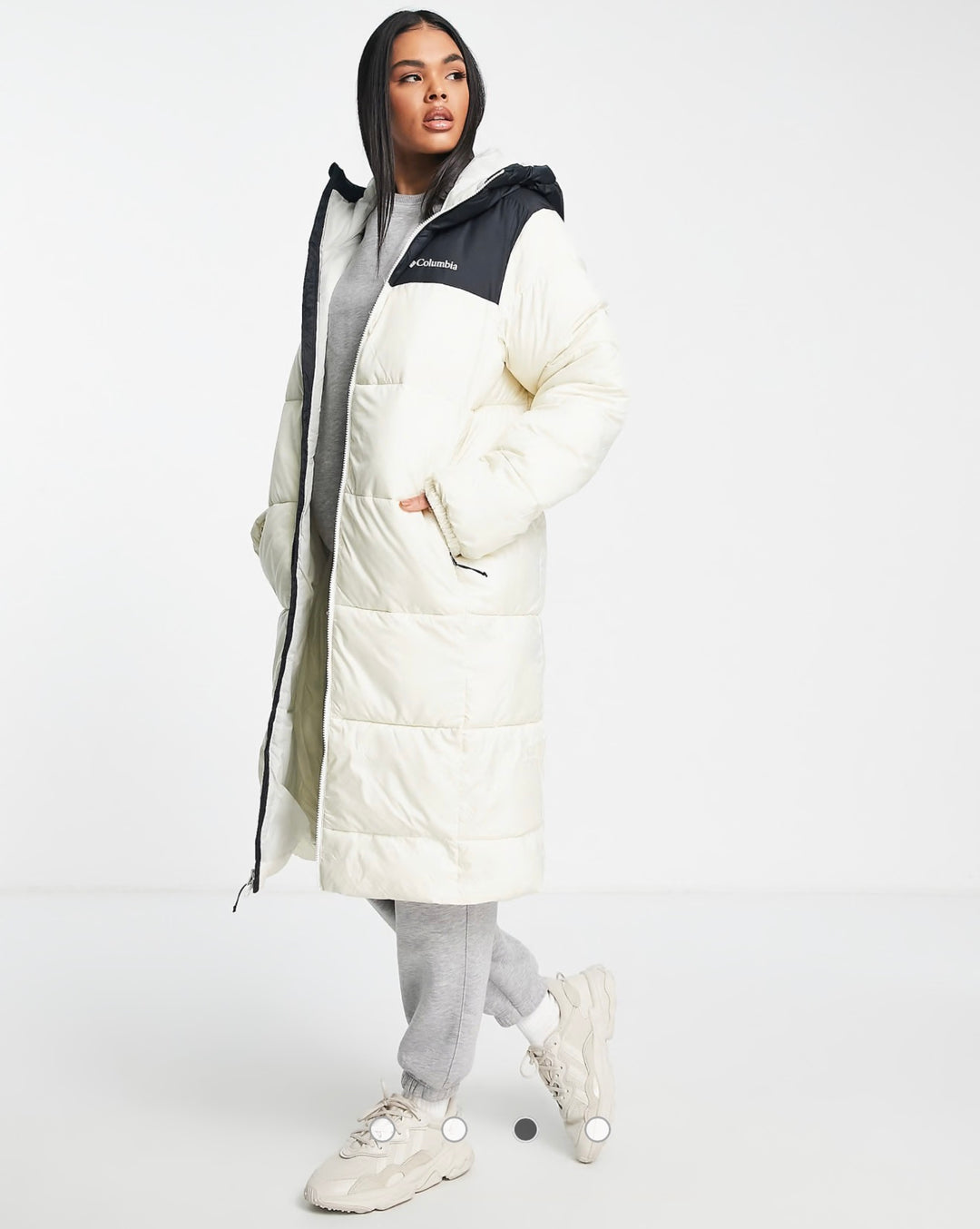 Columbia Puffect long line puffer coat in beige/black