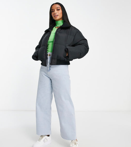 ASOS DESIGN – Svart vadderad, kort jacka