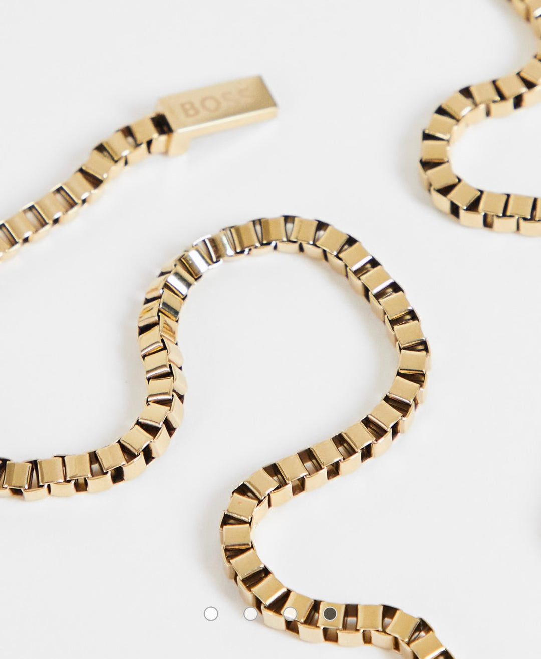 Boss chain necklace in gold