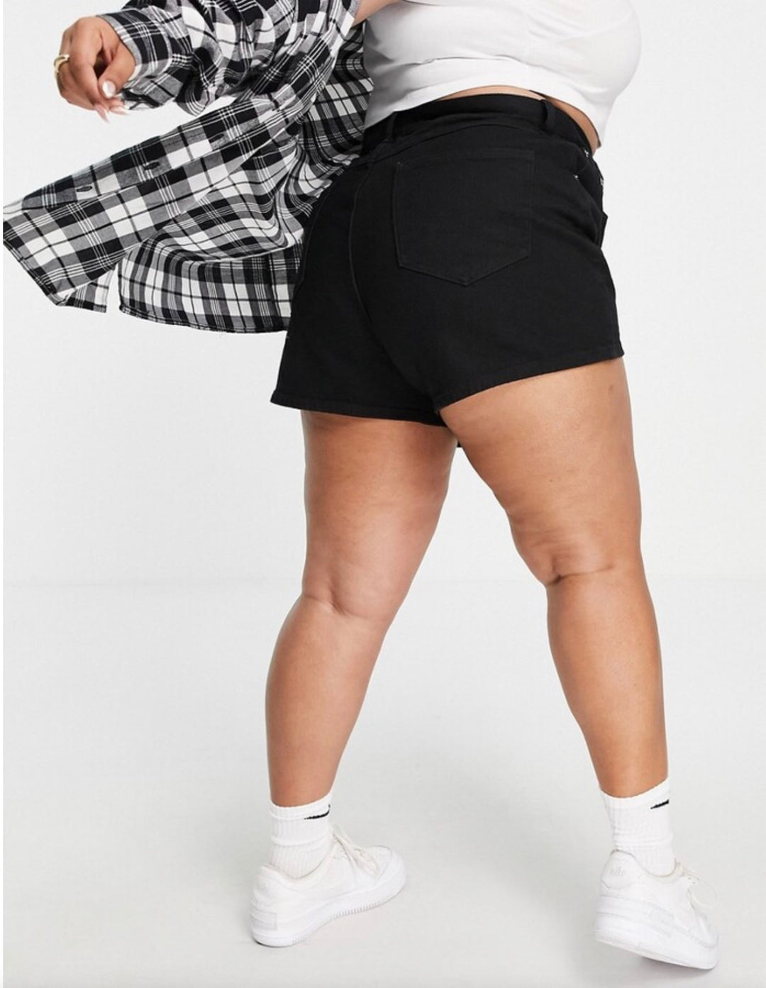 ASOS DESIGN Curve denim high rise '80's' mom shorts in black