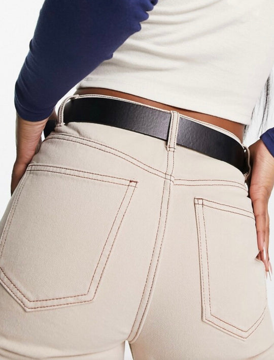 Glamorous waist and hip belt in black with gold minimal round buckle