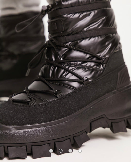 DESIGN puffer chelsea boot on chunky sole with lace detail in black wet.