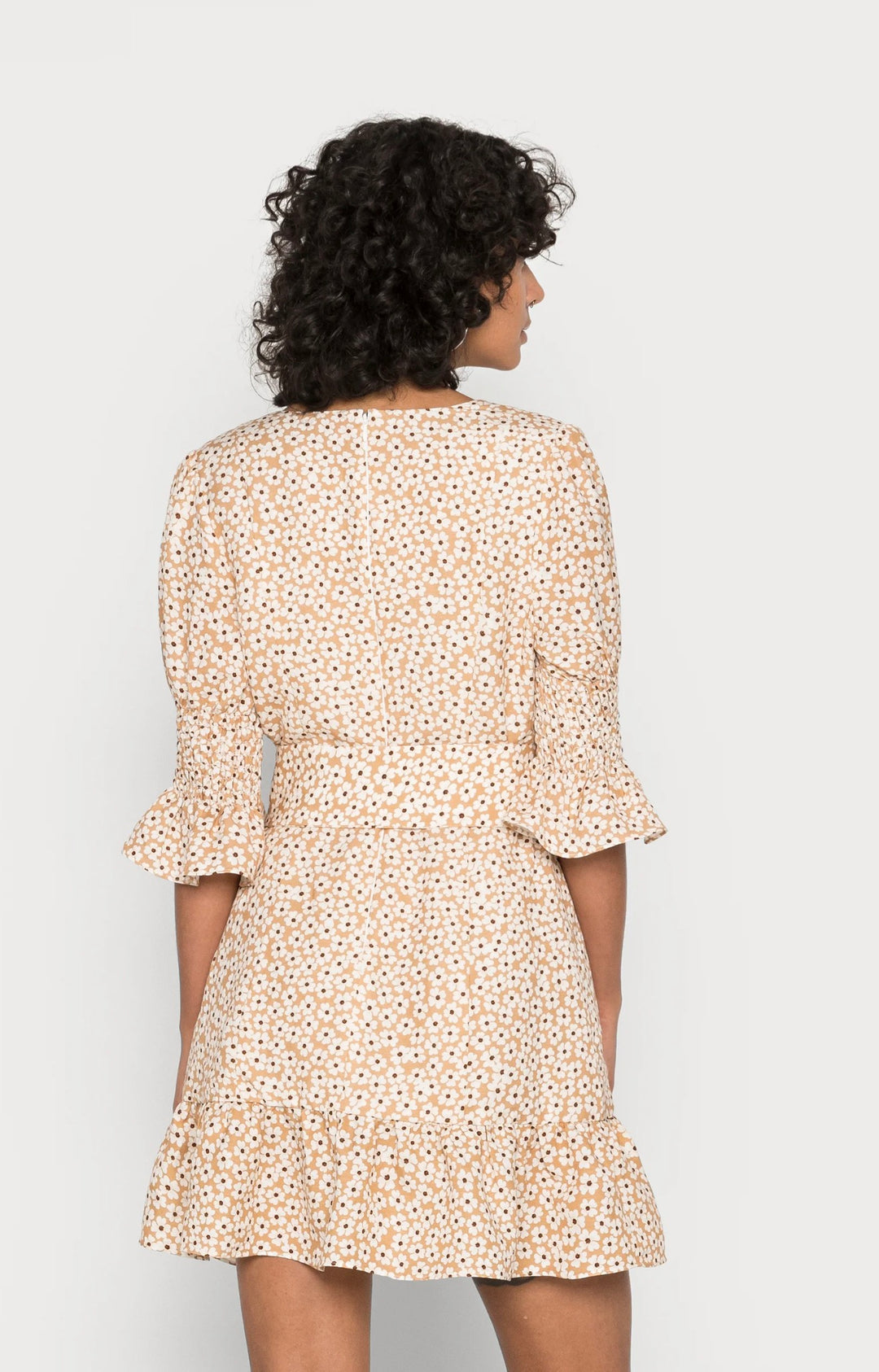 Forever New Petite Taryn Skater Mini Dress in Tan Retro Ditsy