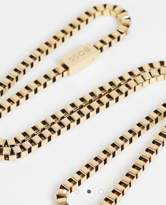 Boss chain necklace in gold