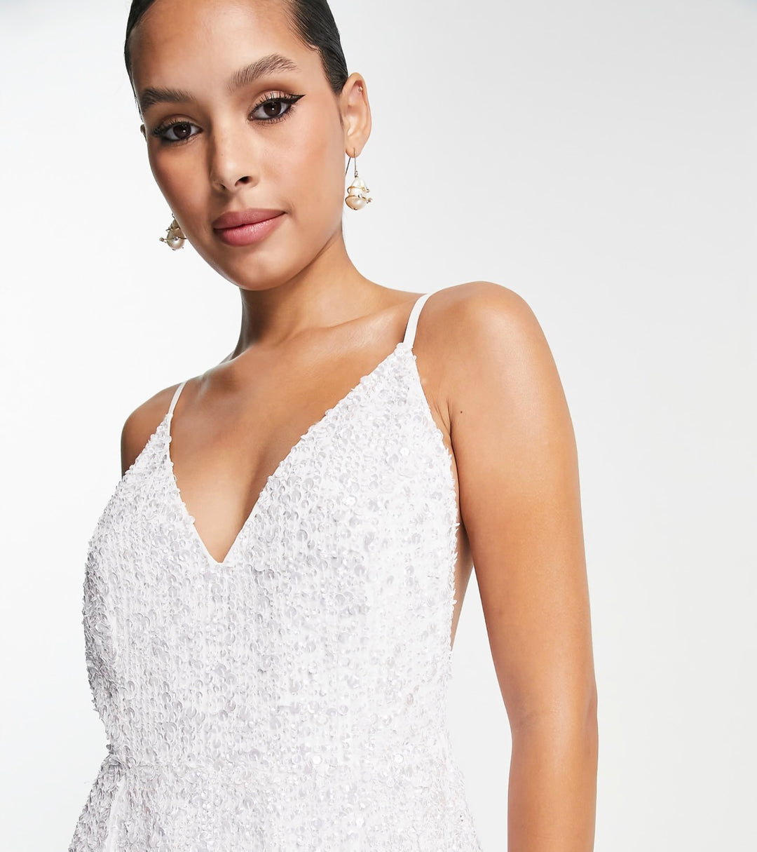 ASOS DESIGN Eva dekorerad cami midiklänning för bröllop i elfenben