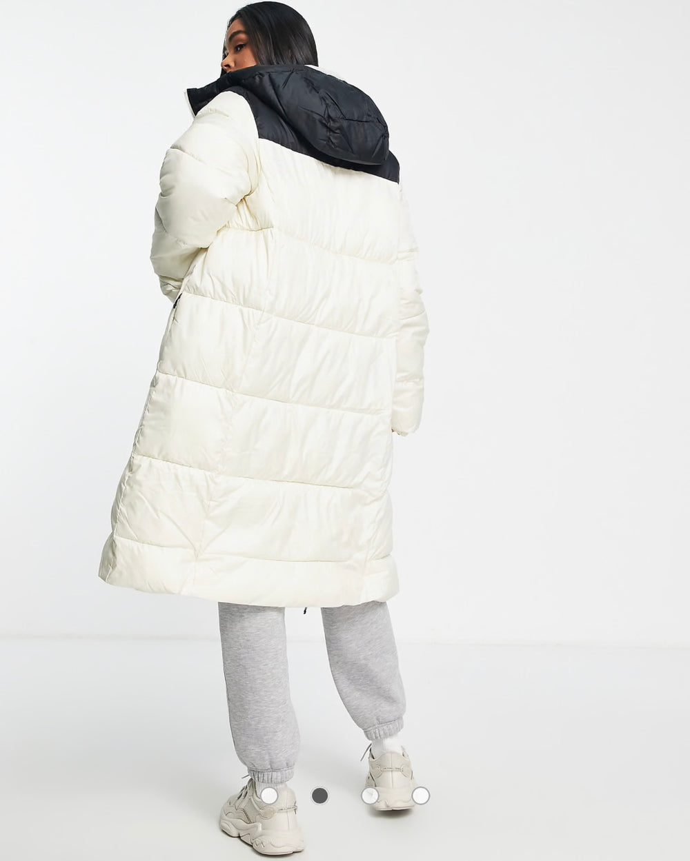 Columbia Puffect long line puffer coat in beige/black