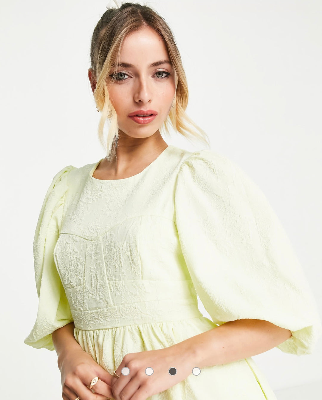 In The Style x Lorna Luxe – Lemon Cecile’ Mini Dress