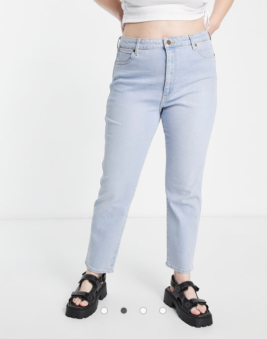 Wrangler Plus retro skinny jeans in icy blue