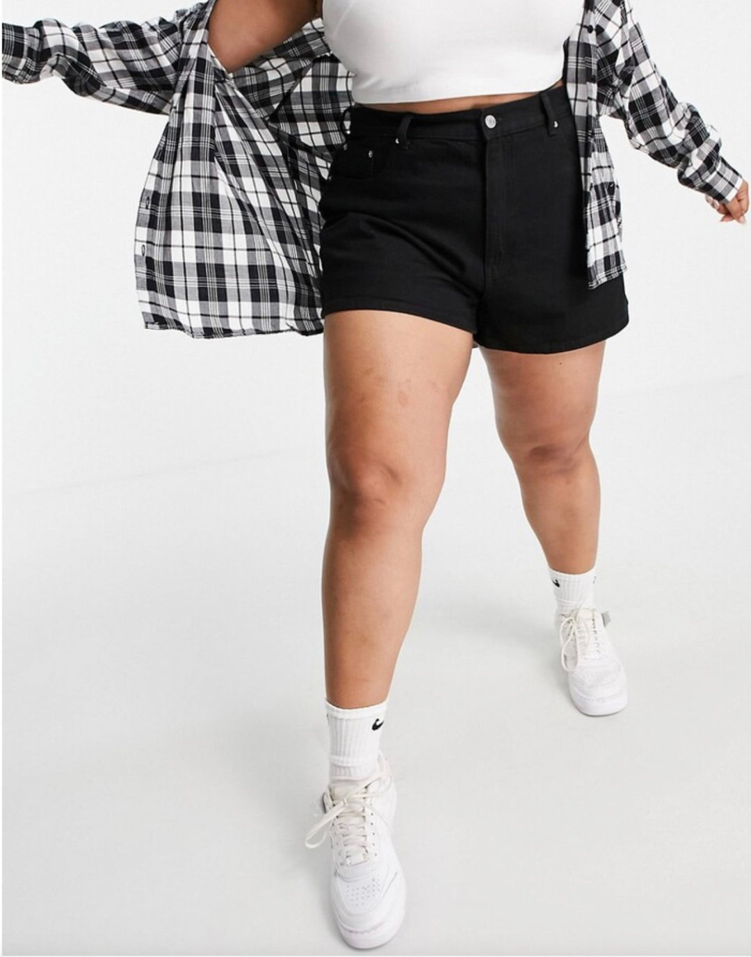ASOS DESIGN Curve denim high rise '80's' mom shorts in black