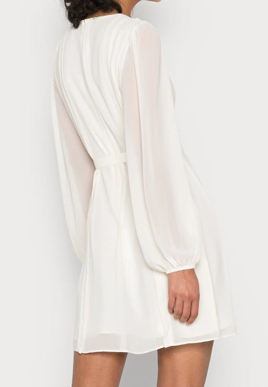 Forever New Curve Ainsley Pleated Skater Dress in Porcelain