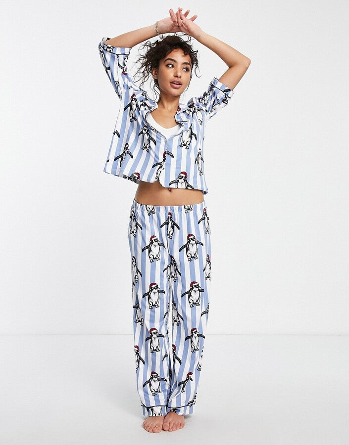 Chelsea Peers Petite christmas penguin satin in blue stripe